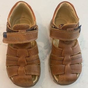 Primigi brown boys sandals